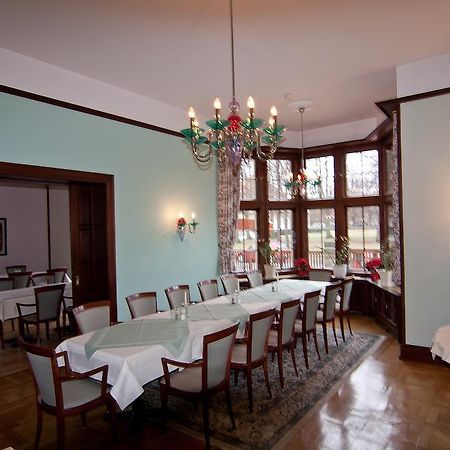 Parkhotel Unter Den Linden Халберщат Екстериор снимка