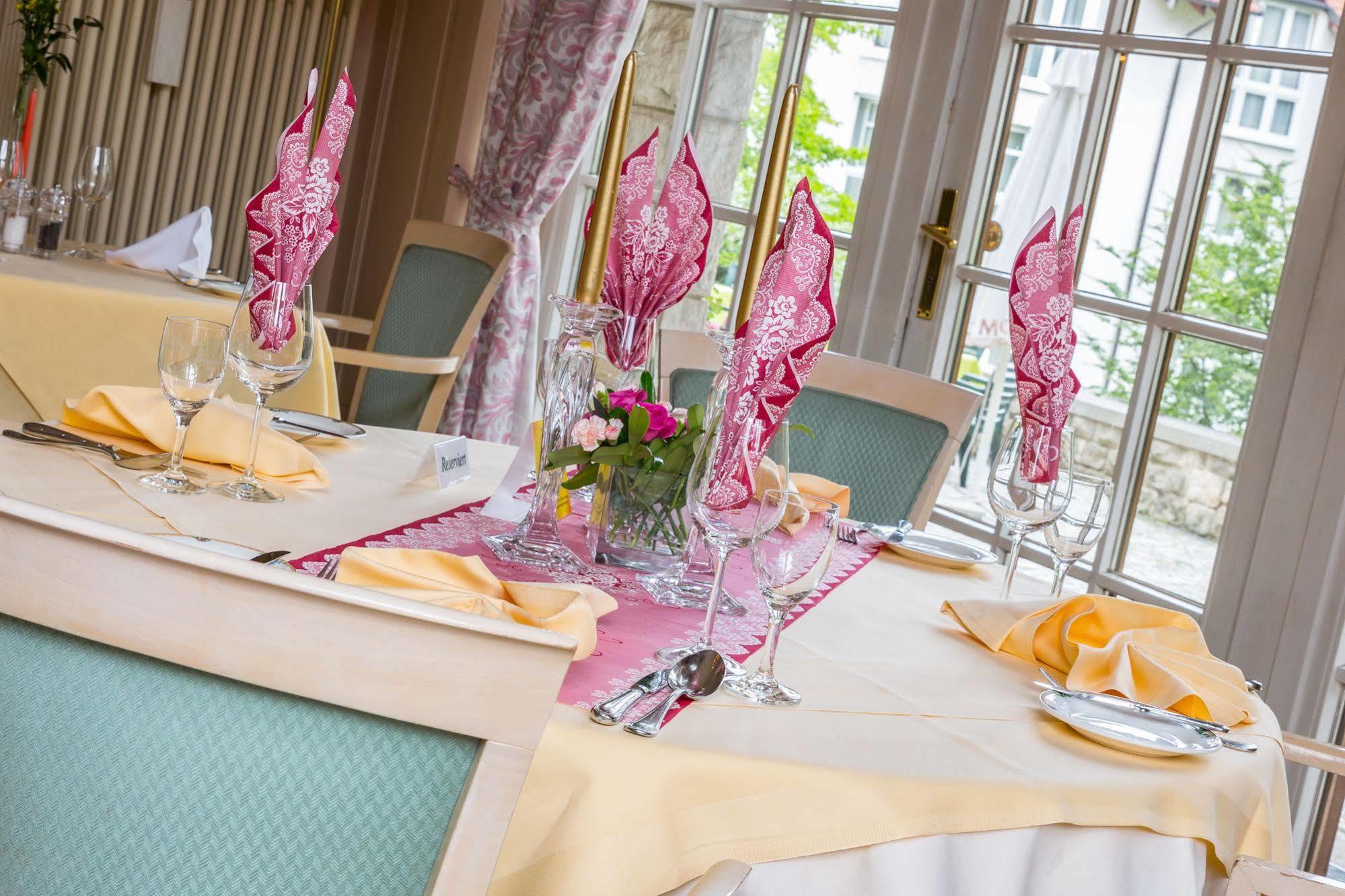 Parkhotel Unter Den Linden Халберщат Екстериор снимка