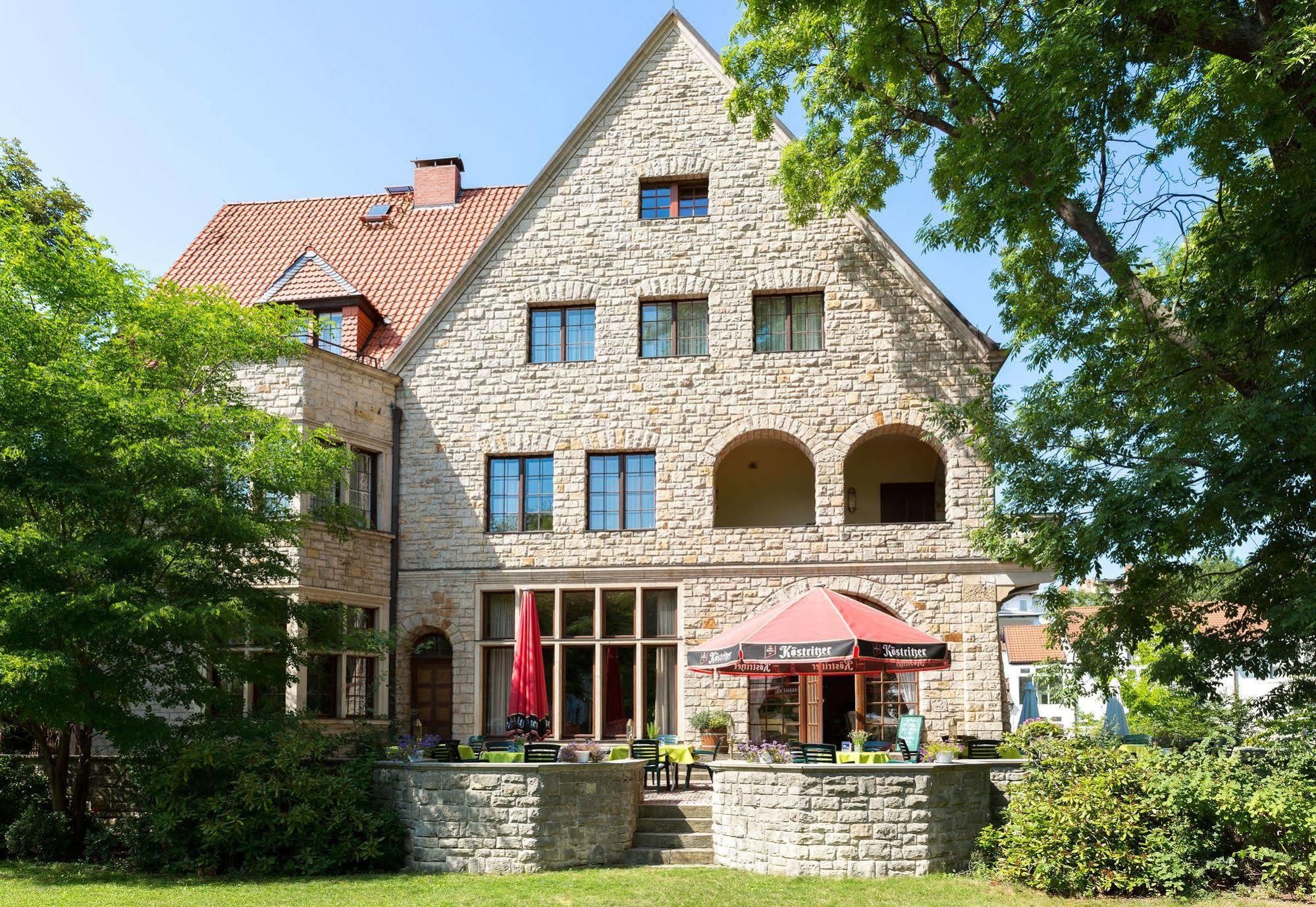 Parkhotel Unter Den Linden Халберщат Екстериор снимка